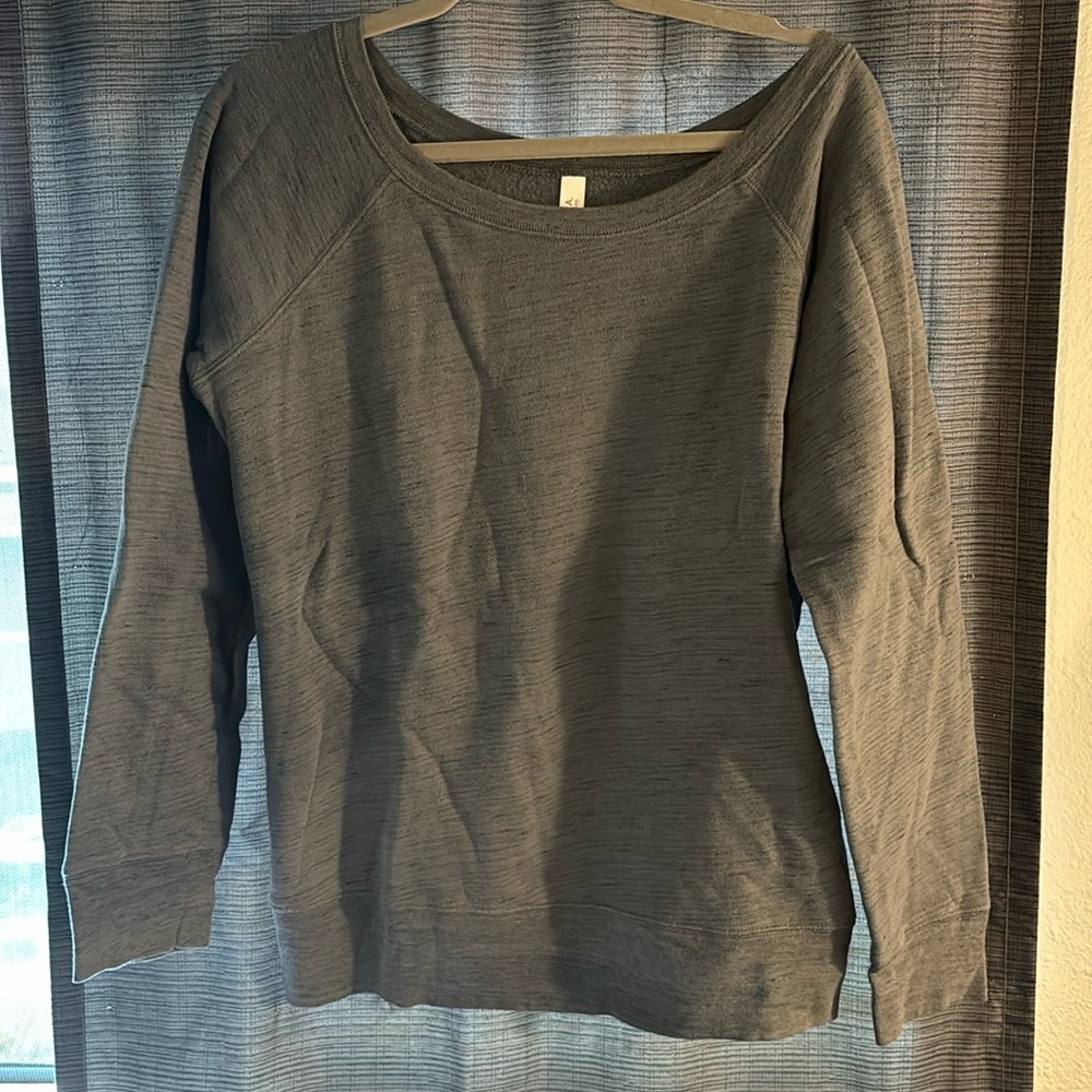 Wide Neck Sweatshirt